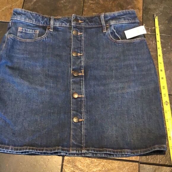 NWT Old Navy high rise button front denim skirt women’s size 8 - Picture 2 of 7
